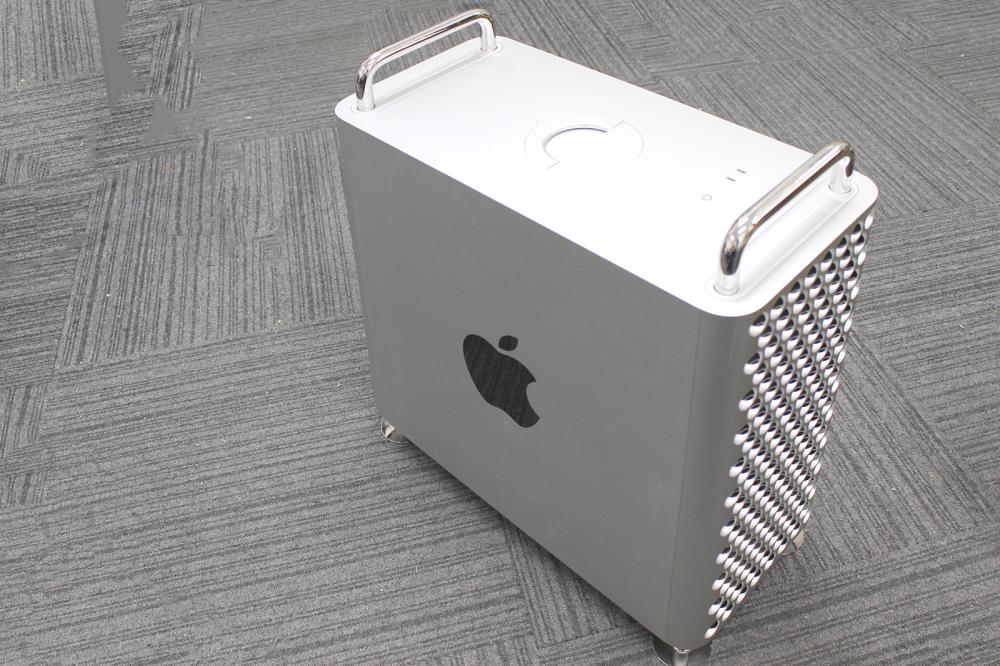 ゲーミングPC 中古美品 Apple Mac Pro 2019 A1991 ワークステーション macOS 26 Tahoe(正規Win11追加可) 8コア Xeon W-3223 32GB NVMe 1TB-SSD AMD Radeon Pro 580X 無線 中古パソコン 管:1434f
