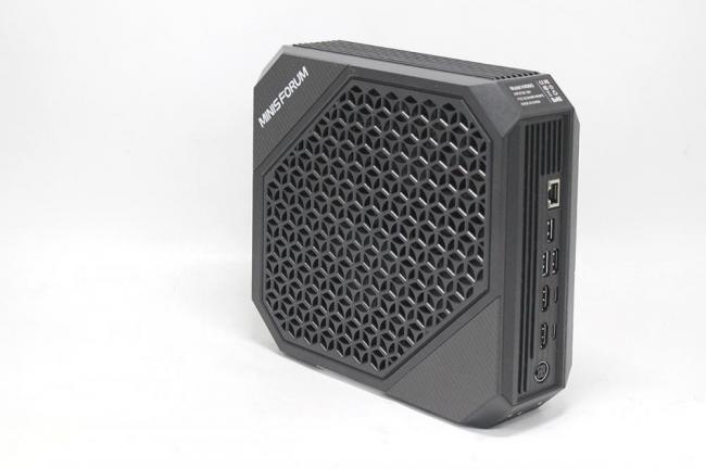 ゲーミングPC 中古美品 MINISFORUM ミニPC HX99G Windows11 8コア AMD Ryzen 9-6900HX 32GB NVMe 1TB-SSD Radeon RX 6600M　無線Wi-Fi6 Office付き 中古パソコン 管:1016f
